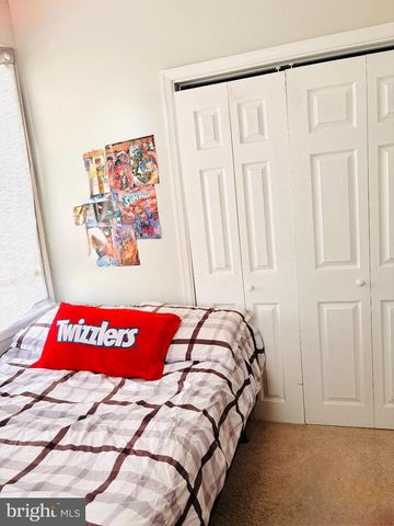 401 HOLLY RD, Yeadon, PA 19050