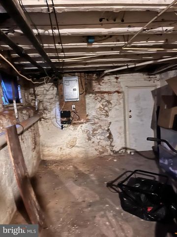 401 HOLLY RD, Yeadon, PA 19050