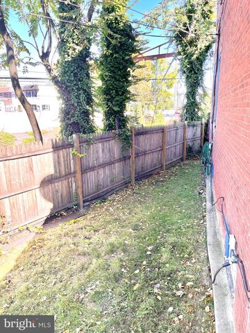 401 HOLLY RD, Yeadon, PA 19050