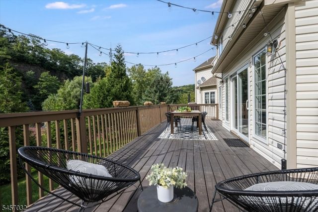 1048 Smith Manor Blvd, West Orange Twp., NJ 07052