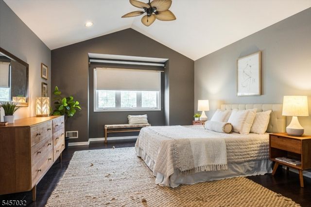 1048 Smith Manor Blvd, West Orange Twp., NJ 07052