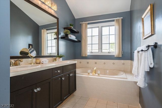 1048 Smith Manor Blvd, West Orange Twp., NJ 07052