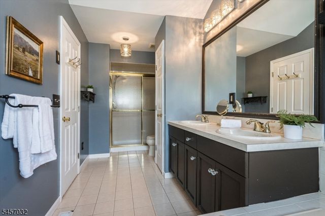 1048 Smith Manor Blvd, West Orange Twp., NJ 07052