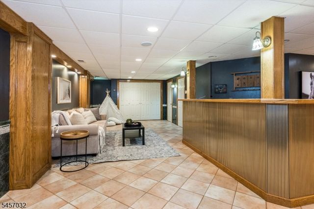 1048 Smith Manor Blvd, West Orange Twp., NJ 07052