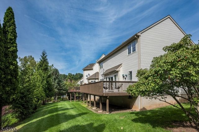 1048 Smith Manor Blvd, West Orange Twp., NJ 07052