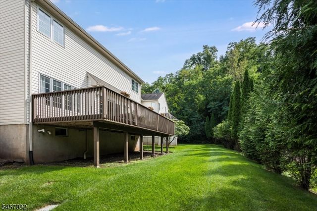 1048 Smith Manor Blvd, West Orange Twp., NJ 07052