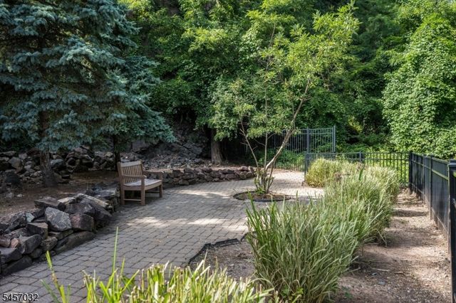 1048 Smith Manor Blvd, West Orange Twp., NJ 07052