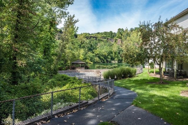 1048 Smith Manor Blvd, West Orange Twp., NJ 07052