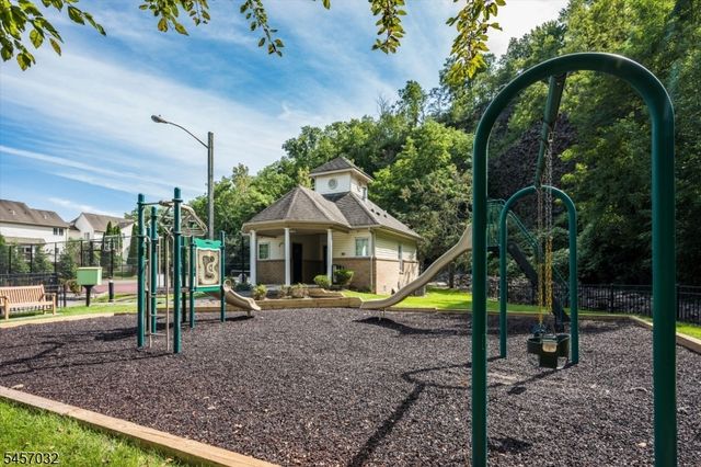 1048 Smith Manor Blvd, West Orange Twp., NJ 07052