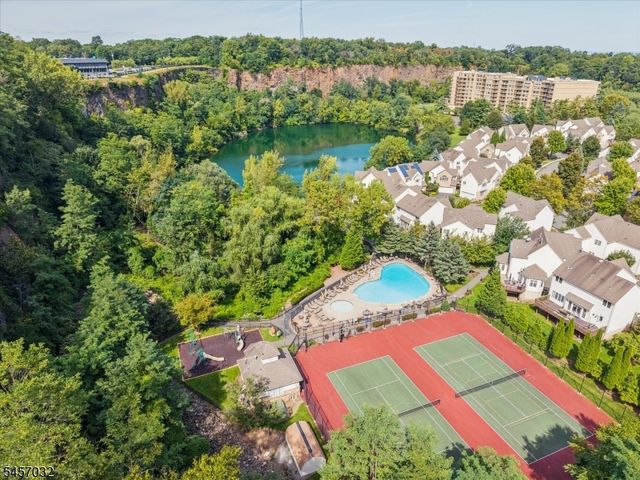 1048 Smith Manor Blvd, West Orange Twp., NJ 07052
