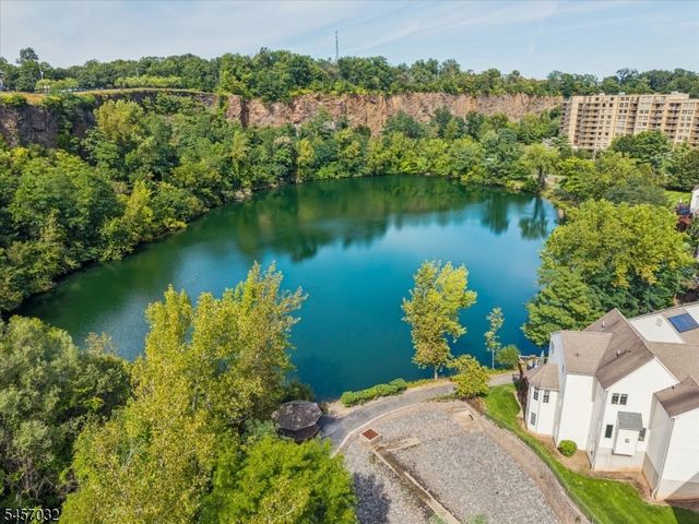 1048 Smith Manor Blvd, West Orange Twp., NJ 07052