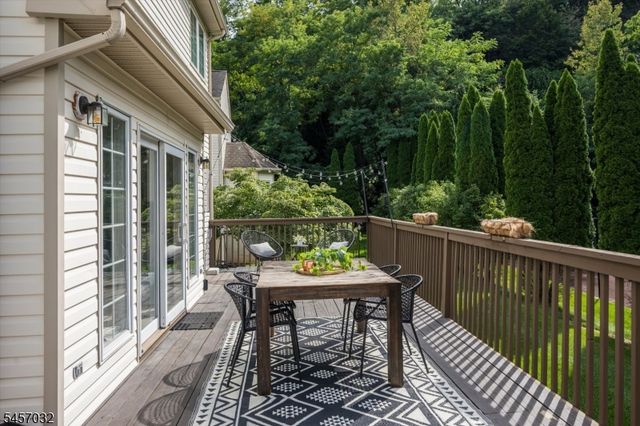 1048 Smith Manor Blvd, West Orange Twp., NJ 07052