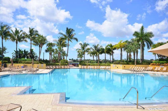 318 September Street, Palm Beach Gardens, FL 33410