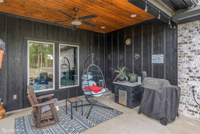 63 Turtle Creek Drive, Benton, LA 71006