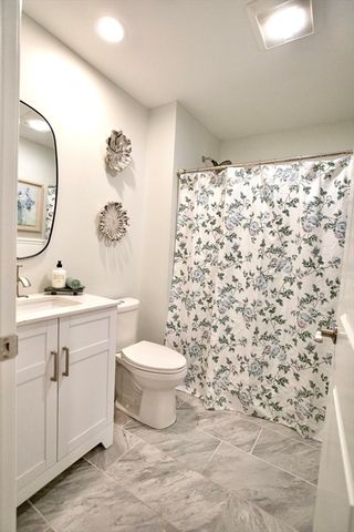 181 Southwick St, Agawam, MA 01030