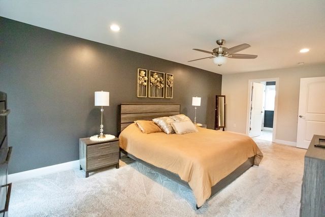 181 Southwick St, Agawam, MA 01030