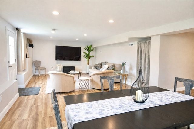 181 Southwick St, Agawam, MA 01030