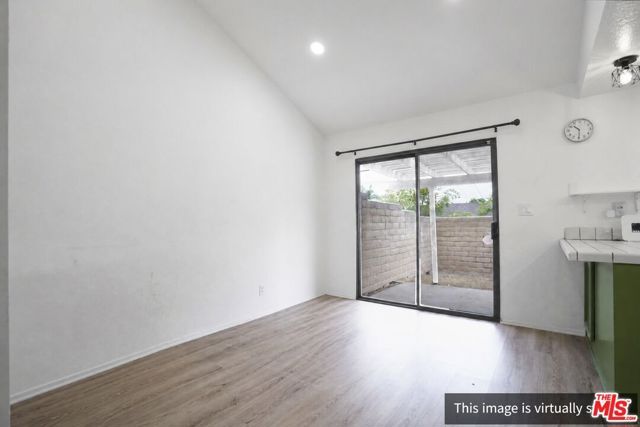1071 N Glendora Avenue, Covina, CA 91724