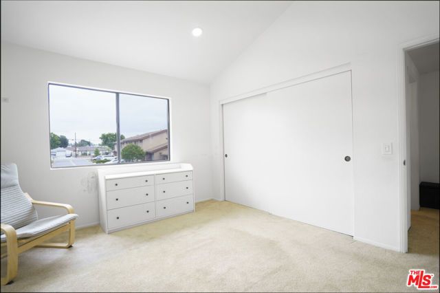 1071 N Glendora Avenue, Covina, CA 91724