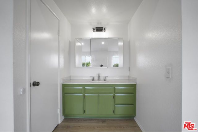1071 N Glendora Avenue, Covina, CA 91724
