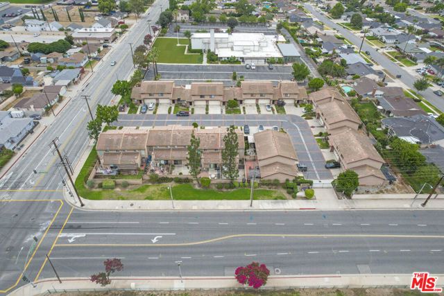 1071 N Glendora Avenue, Covina, CA 91724