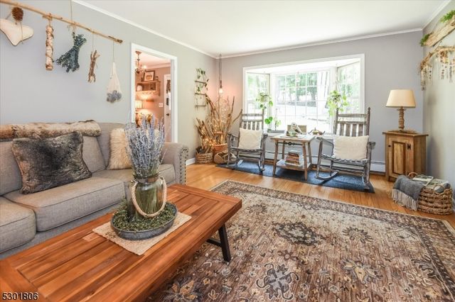 39 Circle Ave, Wayne Twp., NJ 07470