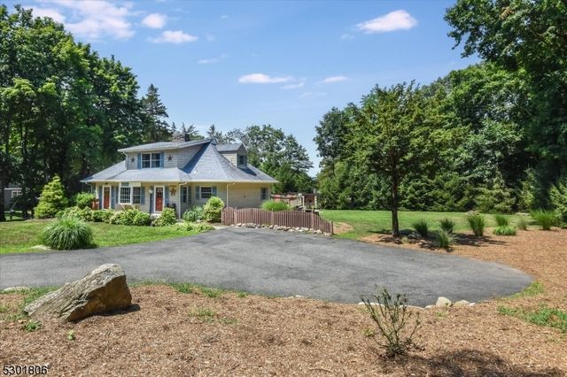 39 Circle Ave, Wayne Twp., NJ 07470