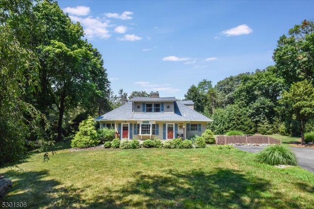 39 Circle Ave, Wayne Twp., NJ 07470