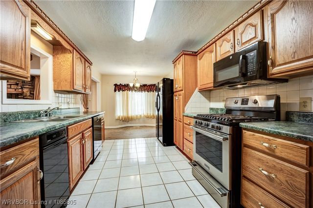 1210 Blueberry Hill Street, Van Buren, AR 72956