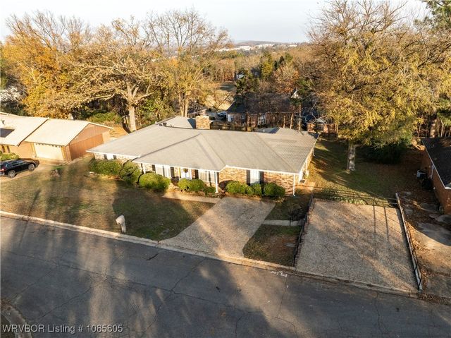 1210 Blueberry Hill Street, Van Buren, AR 72956