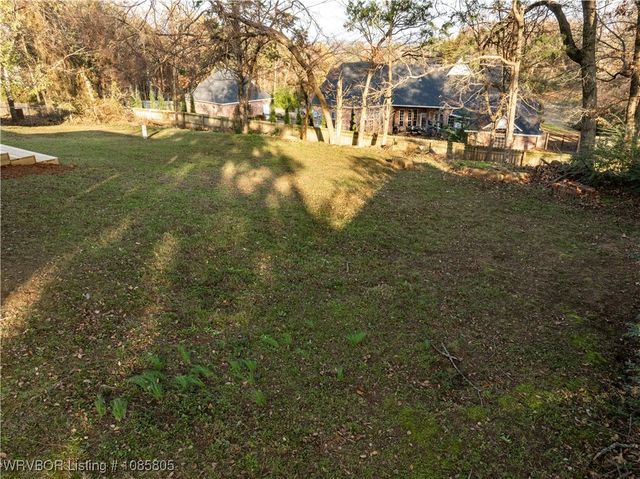 1210 Blueberry Hill Street, Van Buren, AR 72956