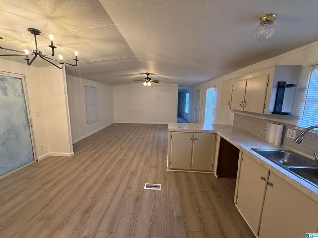 337 COUNTY ROAD 749, Jemison, AL 35085