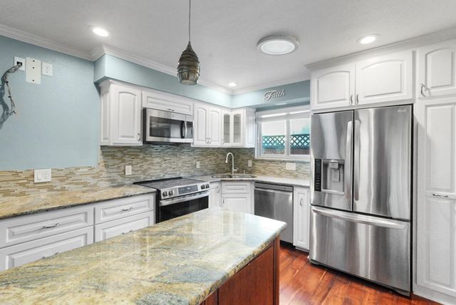 728 R St, Newman, CA 95360