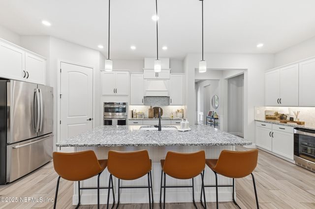 8570 ELLA JANE Drive, Jacksonville, FL 32256