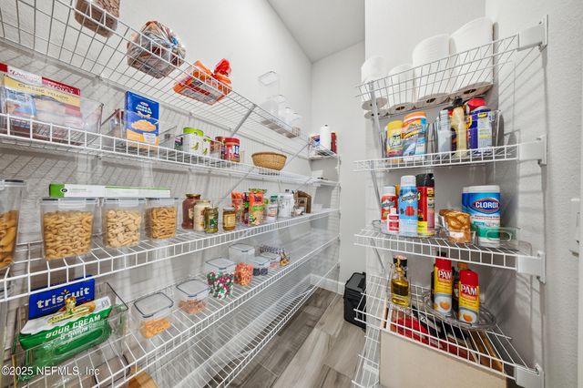 8570 ELLA JANE Drive, Jacksonville, FL 32256