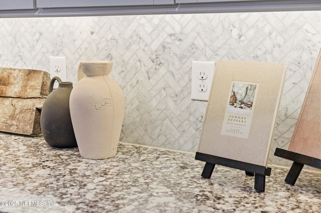 8570 ELLA JANE Drive, Jacksonville, FL 32256