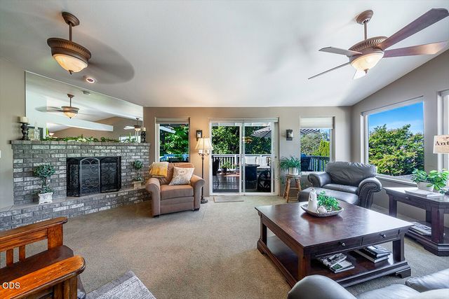 171 Shaniko Court, Medford, OR 97504