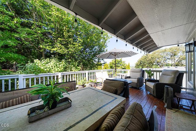 171 Shaniko Court, Medford, OR 97504