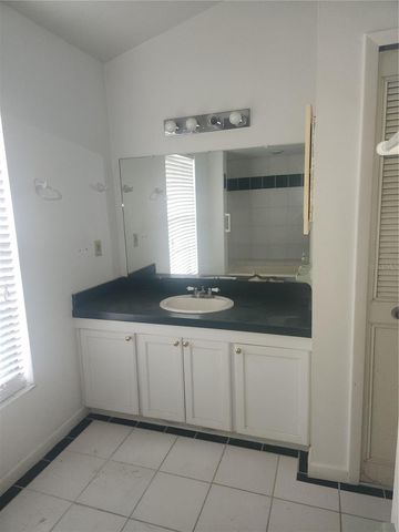 1024 ABELINE, Deltona, FL 32725