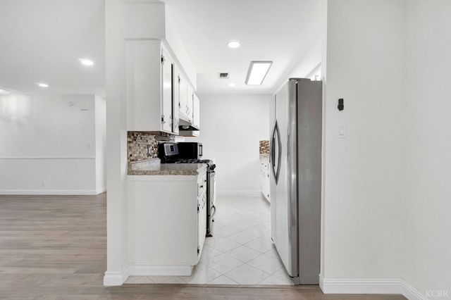 2275 E Lemmon Way, Hanford, CA 93230