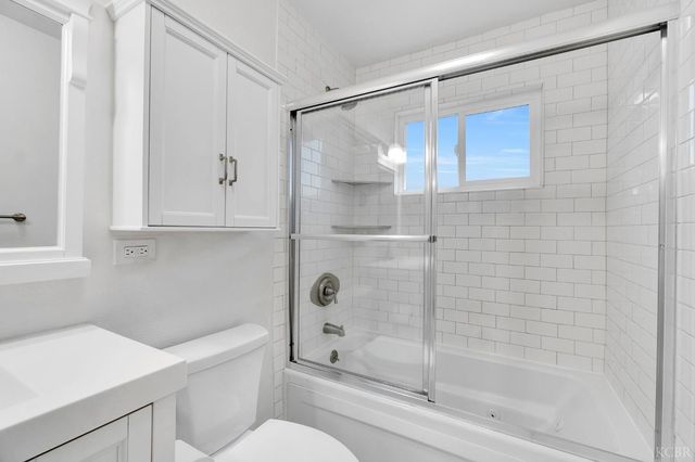 2275 E Lemmon Way, Hanford, CA 93230