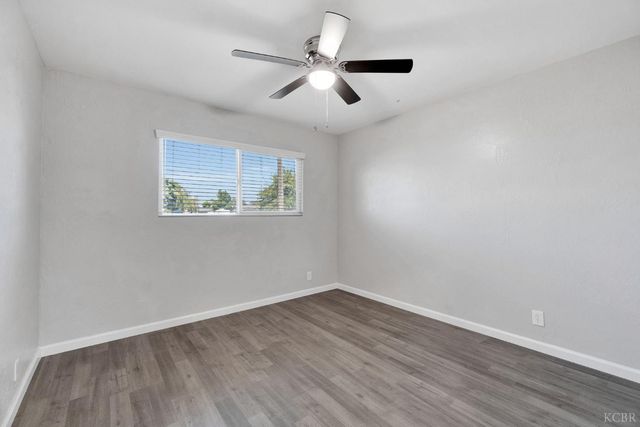 2275 E Lemmon Way, Hanford, CA 93230