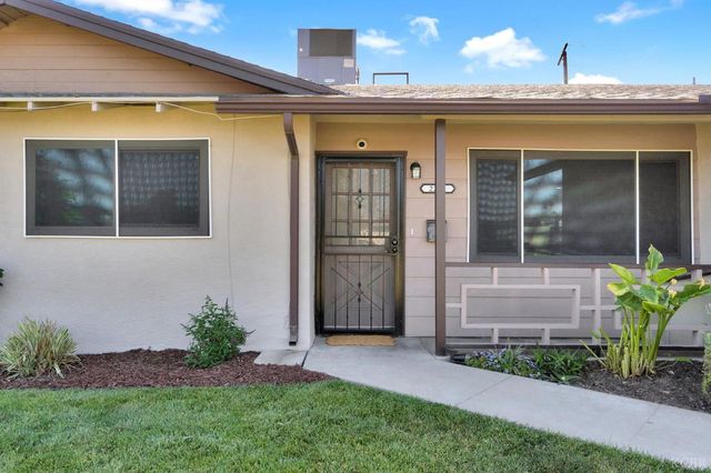 2275 E Lemmon Way, Hanford, CA 93230