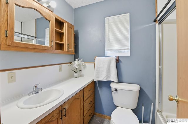 2530 Christensen Field Road, Fremont, NE 68025