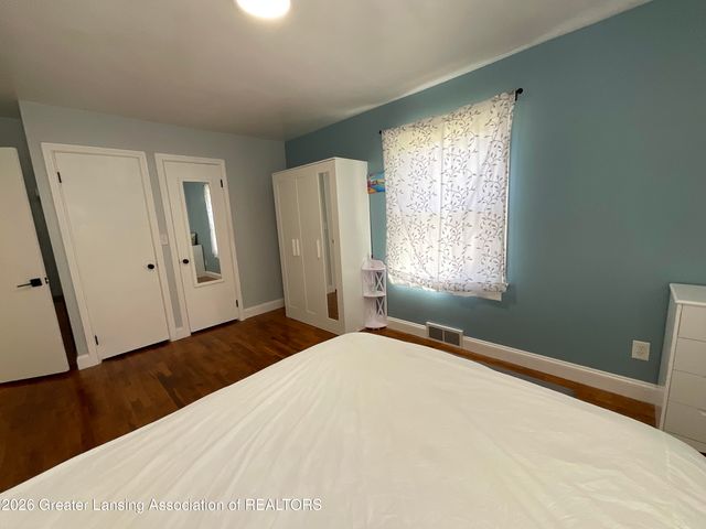 134 S Fairview Avenue, Lansing, MI 48912