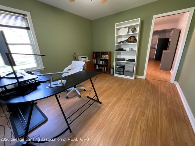 134 S Fairview Avenue, Lansing, MI 48912