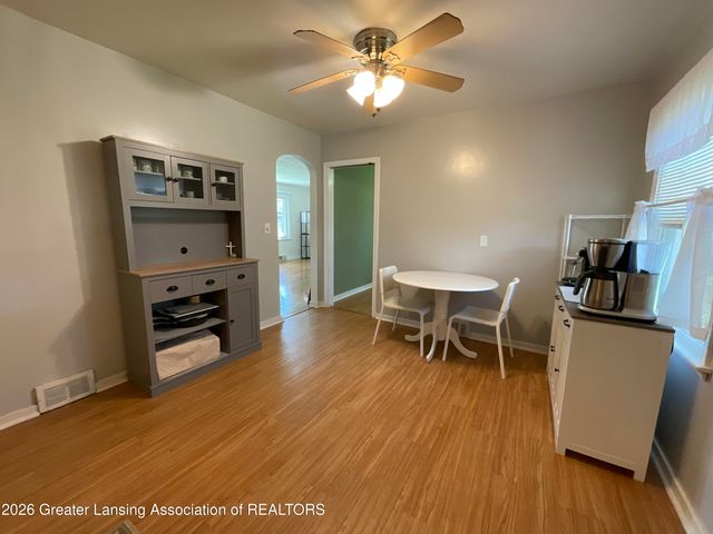134 S Fairview Avenue, Lansing, MI 48912