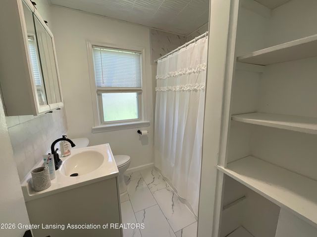 134 S Fairview Avenue, Lansing, MI 48912