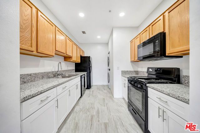 11124 Burbank Boulevard 311, North Hollywood (los Angeles), CA 91601