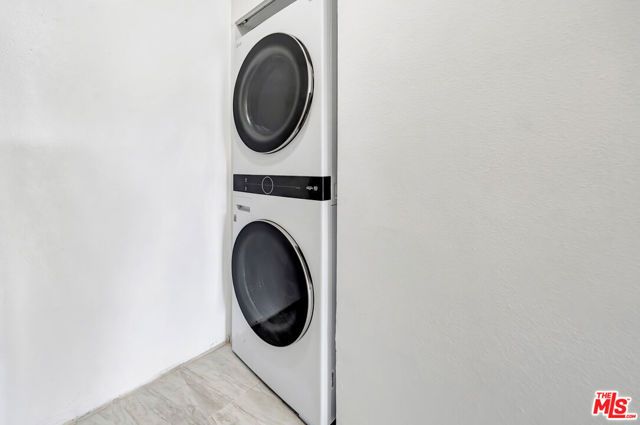 11124 Burbank Boulevard 311, North Hollywood (los Angeles), CA 91601